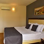 Otel Nora 2*