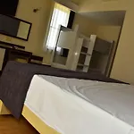 Otel Nora Side