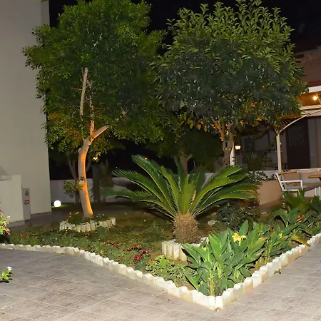 Nora Otel
