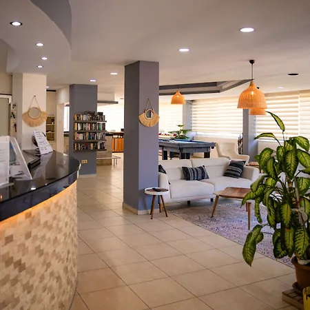 Nora Hotel 2*