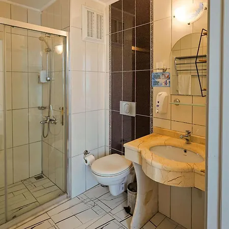 Nora Hotel