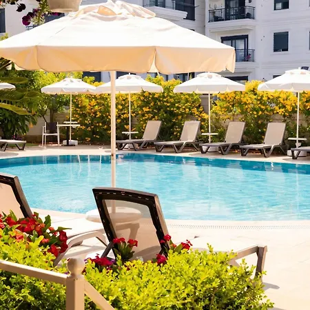 Hotel Nora 2*