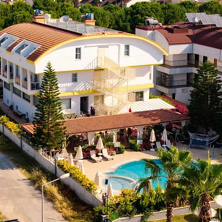 Nora Hotel 2*