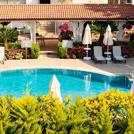 Hotel Nora Side