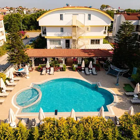 Nora Hotel Side
