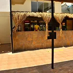Nora Hotel 2*