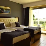 Nora Hotel Side